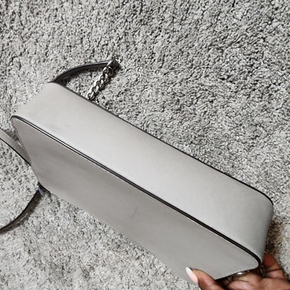 Micheal Kors medium crossbody bag - Picture 3 of 5